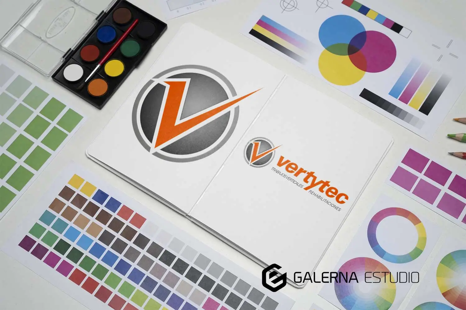 Diseño identidad visual Vertytec trabajos verticales
